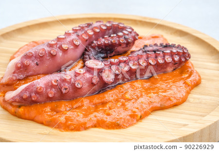 Octopus with romesco sauce 90226929