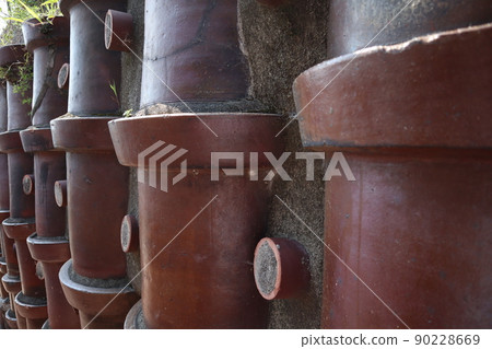 Earthen pipe_Tokoname 90228669