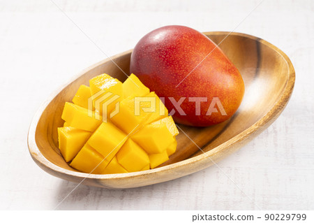 [Tropical fruit] Ripe domestic mango 90229799