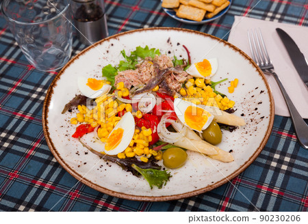 Catalan food. Xatonada, typical salad from Spanish region of Catalonia Catalan food. Xatonada, typical salad from Spanish region of Catalonia 90230206