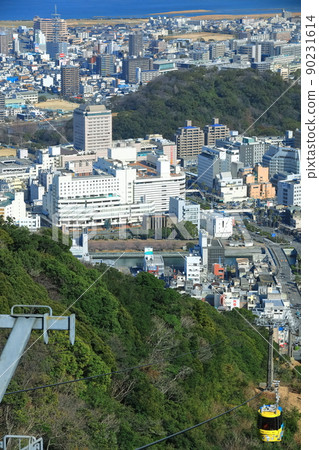 [Tokushima Prefecture] Tokushima city and Bizan Ropeway under fine weather 90231614