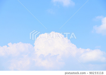天空“美麗的雲彩和天空” 90233118