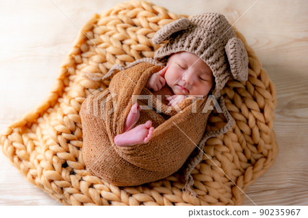 Newborn Newborn Photo 90235967