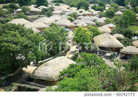Spring countryside scenery, Nagan-eupseong 90242773