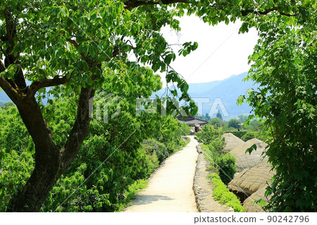 Spring countryside scenery, Nagan-eupseong 90242796
