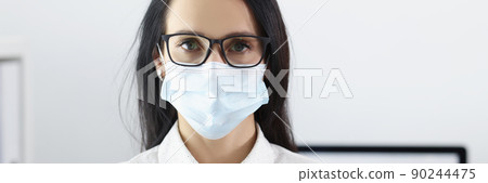 Cute office manager in mask 90244475