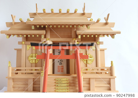 Kamidana 屋頂差異 Mihashira 柏樹和牌坊 3 Kamidana 屋頂差異 Mihashira 柏樹和牌坊 3 90247998