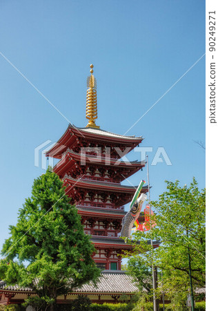 Five-storied pagoda and carp streamer at Sensoji Temple in Tokyo Five-storied pagoda and carp streamer at Sensoji Temple in Tokyo 90249271