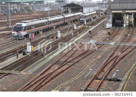 連接城市的鐵路線（愛知縣名古屋市中村區向海橋名古屋站南） 90258441