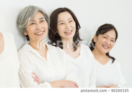 Middle women beauty beauty 90260185