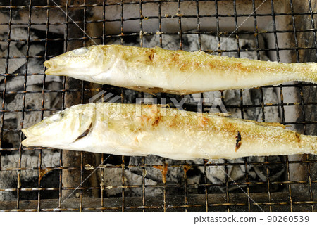 Grilled fish in a shichirin Grilled fish in a shichirin 90260539
