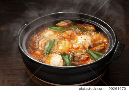 Hot and delicious sundubu jjigae 90261670
