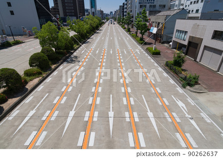 Road markings / arrows (traffic classification by direction of travel) Road markings / arrows (traffic classification by direction of travel) 90262637