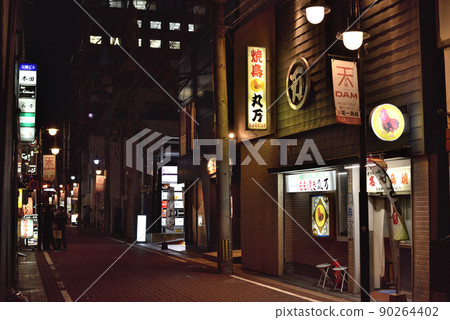 南九州最大的市區鹿兒島市天文館的霓虹燈街 90264402