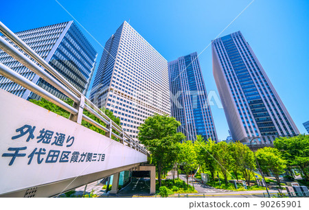 東京的東京城市景觀,霞關摩天大樓的景色 東京的東京城市景觀,霞關摩天大樓的景色 90265901