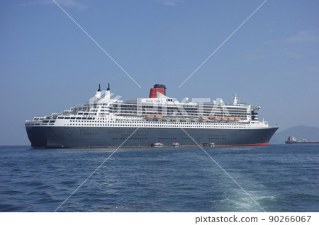 住在海上的豪華班輪 住在海上的豪華班輪 90266067