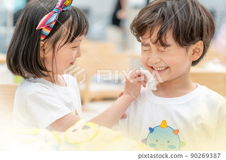 children lifestyle friends men and women 90269387