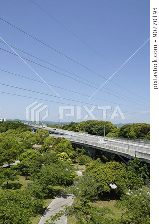 橫跨藍天和諏訪公園的有明海沿海公路 橫跨藍天和諏訪公園的有明海沿海公路 90270193