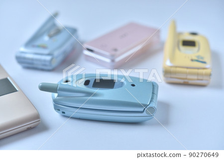 Old mobile phone Old mobile phone 90270649