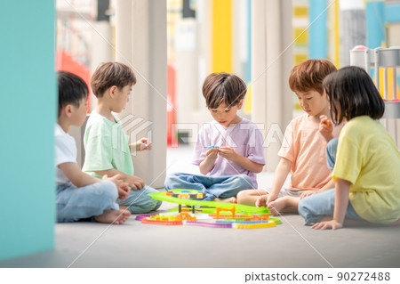 Kids Lifestyle Friends Play Co-op 90272488
