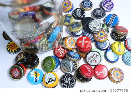 Collection of American beer crowns 90277476
