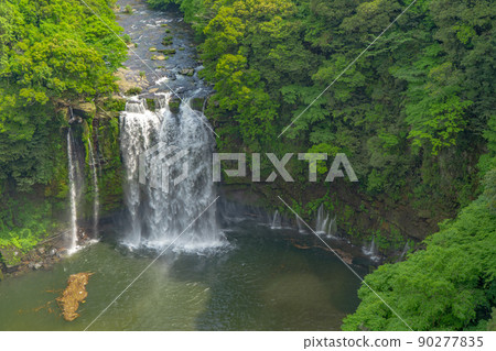 從彩虹釣魚看到的上川大瀧 從彩虹釣魚看到的上川大瀧 90277835
