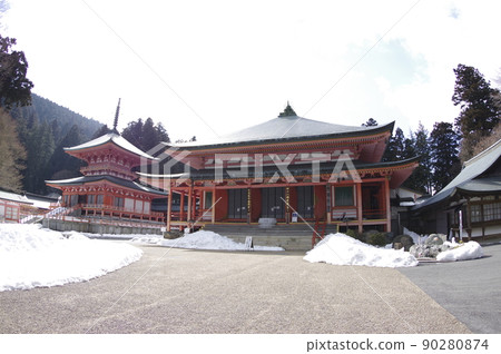 比叡山延歷寺法華索知院東塔雪景 90280874