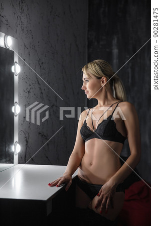 Portrait of a lovely blonde Portrait of a lovely blonde 90281475