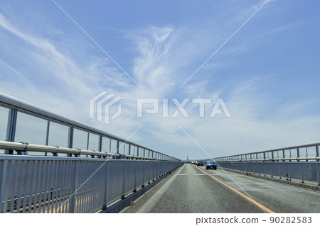 Solid tread slope (Eshima Ohashi) Bridge connecting Tottori and Shimane prefectural borders 90282583
