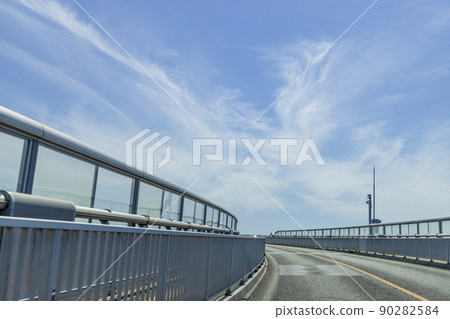連接鳥取縣和島根縣界的實心胎面坡道(江島大橋) 連接鳥取縣和島根縣界的實心胎面坡道(江島大橋) 90282584