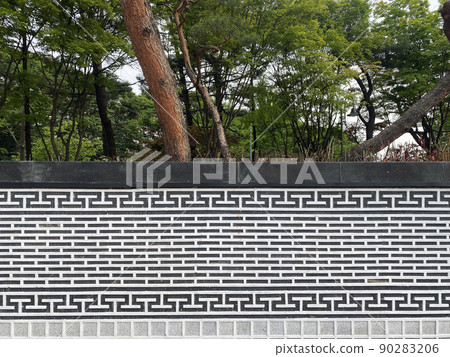 Dam, fence, Korean traditional fence, traditional pattern Dam, fence, Korean traditional fence, traditional pattern 90283206