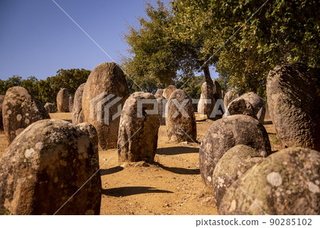 PORTUGAL ALENTEJO EVORA CROMLECH PORTUGAL ALENTEJO EVORA CROMLECH 90285102