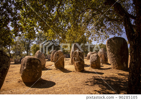 PORTUGAL ALENTEJO EVORA CROMLECH PORTUGAL ALENTEJO EVORA CROMLECH 90285105