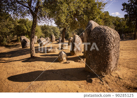 PORTUGAL ALENTEJO EVORA CROMLECH PORTUGAL ALENTEJO EVORA CROMLECH 90285125