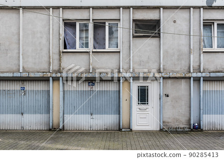 Molenbeek, Brussels Capital Region - Belgium -  Vintage container house with Industrial garage 90285413