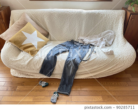 Tear off clothes 90285711