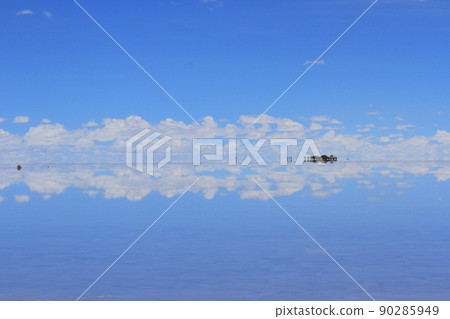 Uyuni salt lake Uyuni salt lake 90285949