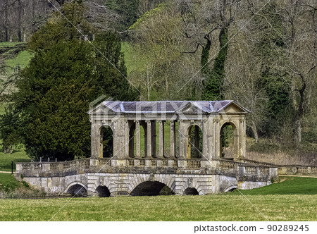 Octagon Lake and Palladian Bridge in Stowe Octagon Lake and Palladian Bridge in Stowe 90289245