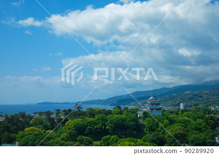 小田原城堡和藍天 小田原城堡和藍天 90289920