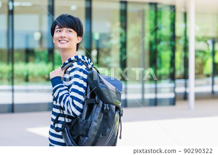 University students walking on a beautiful fresh green campus "LINK FOREST" 90290322