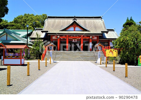 Hakozaki Hachiman Shrine, Japan's No. 1 large bell, when it was fresh green, Izumi City, Kagoshima Prefecture Hakozaki Hachiman Shrine, Japan's No. 1 large bell, when it was fresh green, Izumi City, Kagoshima Prefecture 90290478