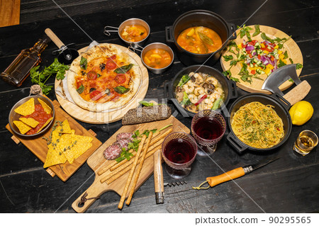 Outdoor cuisine Outdoor lunch at the cottage Outdoor cuisine Outdoor lunch at the cottage 90295565