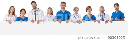 Group of doctors with empty banner 90301025