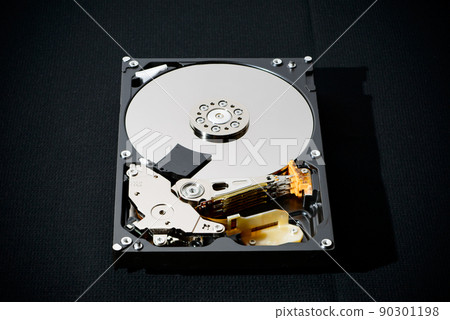 HDD drive Inside the HDD drive, disassembled photo 90301198