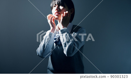 焦慮的女高中生 90301323