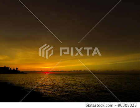 Sunset over Malecon and Atlantic Ocean - Havana 90305028