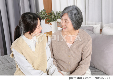Asian Korean Family_Grandmother Wei Moon-On Grandson Asian Korean Family_Grandmother Wei Moon-On Grandson 90307275