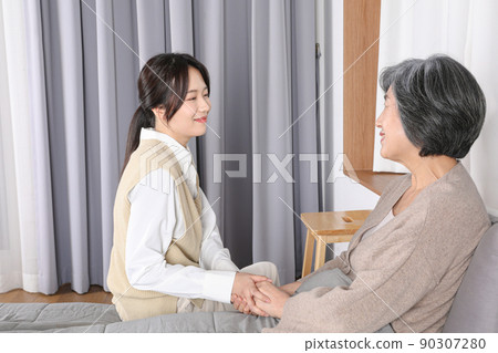Asian Korean Family_Grandmother Wei Moon-On Grandson Asian Korean Family_Grandmother Wei Moon-On Grandson 90307280