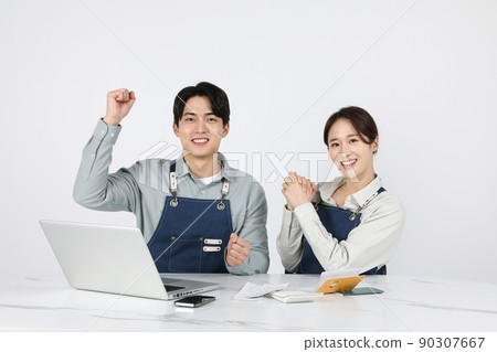 Asian Korean young man and woman startup concept_cheer up Asian Korean young man and woman startup concept_cheer up 90307667