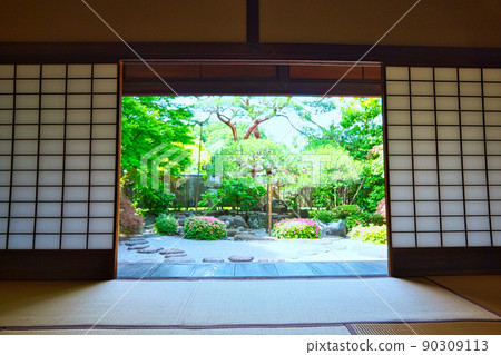 Japanese house and garden 90309113